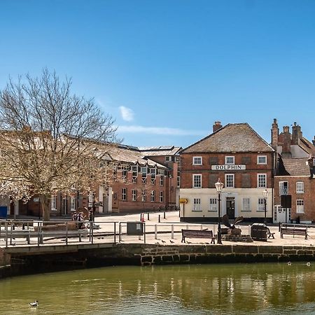 3, The Dolphin, 49 Quay Street - Stunning Apartment - Quintessential - Quay Views - Sleeps 2-4 People Newport  Buitenkant foto
